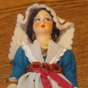 Vintage Doll "MAGIS ROMA MOLISE" FELT & CLOTH DOLL about 7 1/2" TALL with TAG
